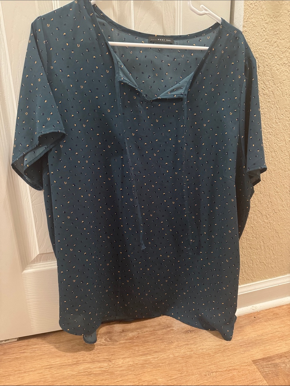 West Kei Teal Short-Sleeve Blouse with Subtle Dot Print